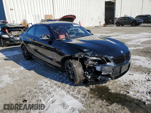 2017 BMW 2 Series M240i xDrive with VIN WBA2G3C38HV641419, listed as a Copart auction lot 46278565 with 30,907 mi miles and Salvage Title. Bid and sale history available at carsss.com. Image 4.