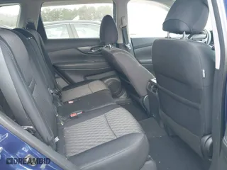 2019 Nissan Rogue SL with VIN 5N1AT2MTXKC822202, listed as a IAAI auction lot 41711830 with 31,246 mi miles. Bid and sale history available at carsss.com. Image 8.