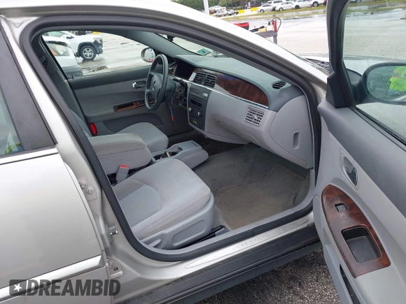 2007 Buick LaCrosse CX with VIN 2G4WC582771131358, listed as a IAAI auction lot 42231899 with 111,437 mi miles and . Bid and sale history available at DreamBid. Image 5.