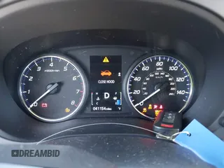2020 Mitsubishi Outlander SE z VIN JA4AD3A33LZ025410, wystawiony jako IAAI lot #41805342 z przebiegiem 41 154 mil mil oraz . Historia ofert i sprzedaży dostępna na DreamBid. Obrazek 7.