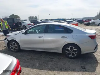 2020 Kia Forte LXS with VIN 3KPF24AD6LE182585, listed as a IAAI auction lot 41790230 with 83,227 mi miles. Bid and sale history available at carsss.com. Image 15.