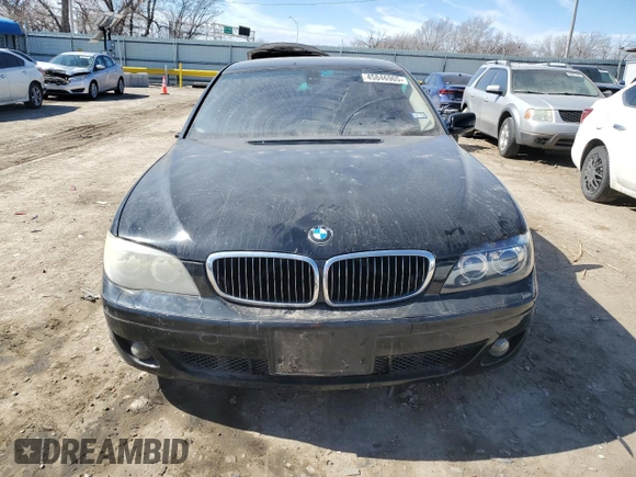 2006 BMW 7 Series 750i z VIN WBAHL83536DT05393, wystawiony jako Copart lot #45846905 z przebiegiem 118 874 mil mil oraz Czysty tytuł • Clean title. Historia ofert i sprzedaży dostępna na DreamBid. Obrazek 5.