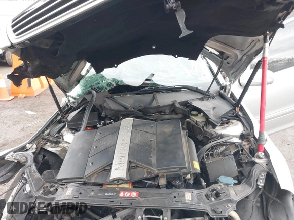 2005 Mercedes-Benz C 320 с VIN WDBRF64J85F605107, выставлен на аукционе IAAI как лот 41470284 с пробегом Не указан миль и . История ставок и продаж доступна на DreamBid. Изображение 10.