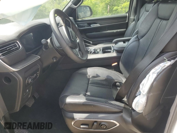 2024 Jeep Wagoneer Series II with VIN 1C4SJUBP6RS136769, listed as a Copart auction lot 54197915 with 34,527 mi miles and Non repairable. Bid and sale history available at DreamBid. Image 7.