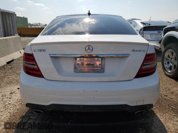 2013 Mercedes-Benz C 300 Sport с VIN WDDGF8AB7DR243159, выставлен на аукционе Copart как лот 64628795 с пробегом 143 014 миль миль и Чистый • Clean title. История ставок и продаж доступна на DreamBid. Изображение 6.