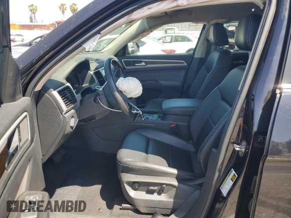 2022 Volkswagen Atlas SE with VIN 1V2JR2CA4NC515503, listed as a Copart auction lot 57898755 with 27,023 mi miles and Salvage title. Bid and sale history available at DreamBid. Image 7.