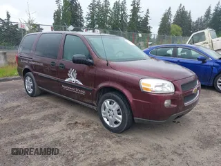 2008 Chevrolet Uplander LS z VIN 1GNDV23W48D199855, wystawiony jako IAAI lot #42261184 z przebiegiem 82 416 mil mil oraz . Historia ofert i sprzedaży dostępna na DreamBid. Obrazek 1.