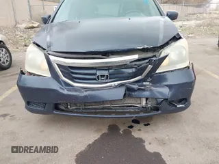 2010 Honda Odyssey EX-L with VIN 5FNRL3H68AB043450, listed as a IAAI auction lot 41912223 with 199,855 mi miles. Bid and sale history available at carsss.com. Image 6.