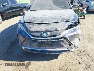 2021 Toyota Venza LE with VIN JTEAAAAH8MJ002246, listed as a IAAI auction lot 40646203 with 81,394 mi miles and . Bid and sale history available at DreamBid. Image 6.