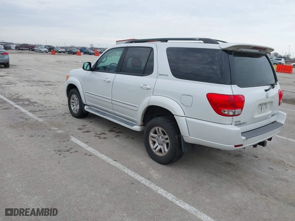2006 Toyota Sequoia Limited with VIN 5TDBT48A06S275930, listed as a IAAI auction lot 41565423 with 192,993 mi miles. Bid and sale history available at carsss.com. Image 3.