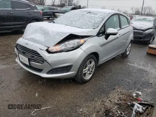 2019 Ford Fiesta SE with VIN 3FADP4EJ7KM116887, listed as a Copart auction lot 80278163 with 71,711 mi miles and Clean Title. Bid and sale history available at carsss.com. Image 1.
