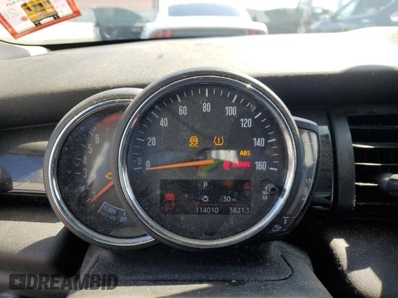 2019 MINI Hardtop Cooper с VIN WMWXP5C57K2H31420, выставлен на аукционе Copart как лот 50315255 с пробегом 114 010 миль миль и Списание • Salvage title. История ставок и продаж доступна на DreamBid. Изображение 9.