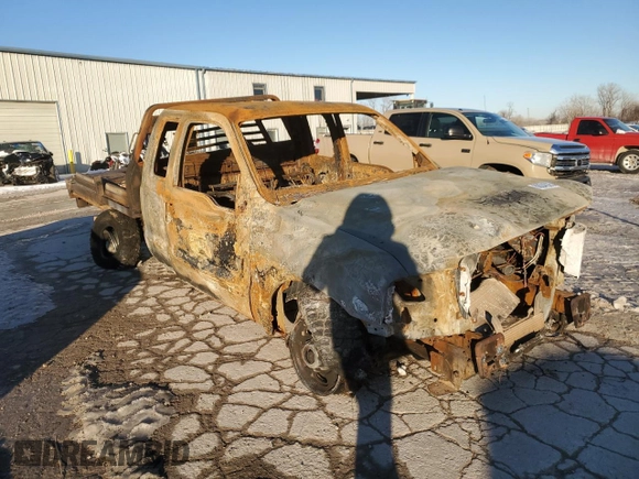 2002 Ford F-350 XL with VIN 1FTSX31F62EA83898, listed as a Copart auction lot 88040255 with Not provided miles and Salvage title. Bid and sale history available at DreamBid. Image 4.
