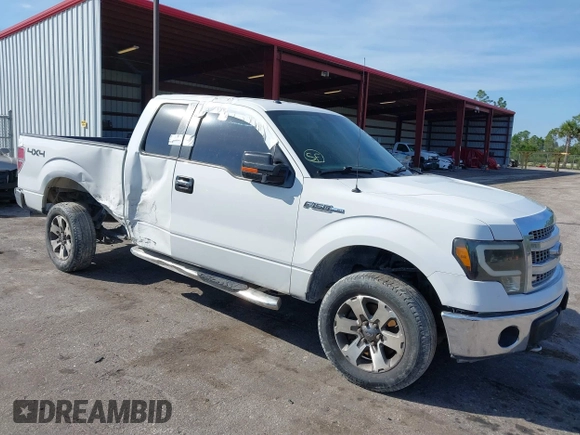 2014 Ford F-150 XL with VIN 1FTFX1EF0EFA70823, listed as a IAAI auction lot 40807820 with 235,988 mi miles. Bid and sale history available at carsss.com. Image 1.