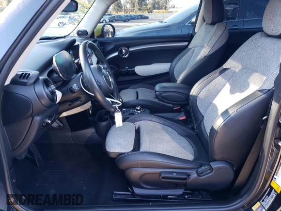 2020 MINI Hardtop Cooper SE with VIN WMWXP3C07L2M43632, listed as a Copart auction lot 79242974 with 45,373 mi miles and Salvage Title. Bid and sale history available at DreamBid. Image 7.