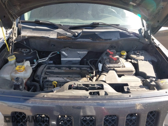 2014 Jeep Patriot Latitude with VIN 1C4NJPFA0ED848908, listed as a IAAI auction lot 41994006 with 131,122 mi miles and . Bid and sale history available at carsss.com. Image 10.