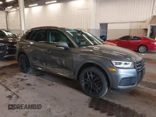 2020 Audi Q5 Premium Plus with VIN WA1BNAFY7L2023291, listed as a IAAI auction lot 41514012 with 61,601 mi miles. Bid and sale history available at carsss.com. Image 1.