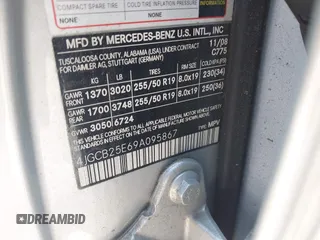 2009 Mercedes-Benz R 3.0L with VIN 4JGCB25E69A095867, listed as a IAAI auction lot 42422686 with Not provided miles and . Bid and sale history available at DreamBid. Image 9.