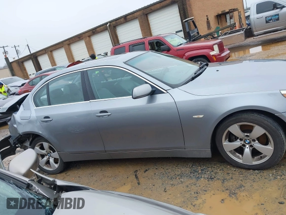 2005 BMW 5 Series 530i with VIN WBANA73585CR59264, listed as a IAAI auction lot 41567613 with Not Provided miles and . Bid and sale history available at carsss.com. Image 13.