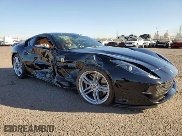 2020 Ferrari 812 z VIN ZFF83CLA6L0252213, wystawiony jako Copart lot #85585314 z przebiegiem 4 525 mil mil oraz Szkoda całkowita • Salvage title. Historia ofert i sprzedaży dostępna na DreamBid. Obrazek 4.