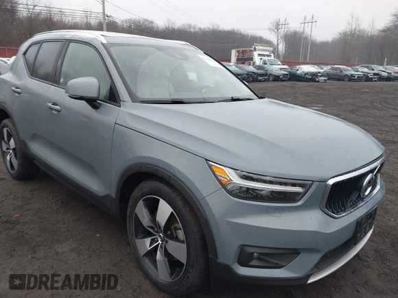 2022 Volvo XC40 Momentum с VIN YV4162UK4N2742114, выставлен на аукционе IAAI как лот 41465820 с пробегом 13 833 миль миль и . История ставок и продаж доступна на DreamBid. Изображение 19.
