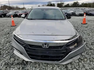2018 Honda Accord Touring z VIN 1HGCV3F95JA008081, wystawiony jako Copart lot #49381315 z przebiegiem 75 219 mil mil oraz Szkoda całkowita • Salvage title. Historia ofert i sprzedaży dostępna na DreamBid. Obrazek 5.