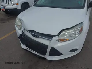 2013 Ford Focus SE with VIN 1FADP3K27DL298456, listed as a IAAI auction lot 42007399 with 111,210 mi miles. Bid and sale history available at carsss.com. Image 6.