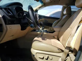 2017 Kia Sedona LX with VIN KNDMB5C17H6230575, listed as a Copart auction lot 68925784 with 113,572 mi miles and Salvage Title. Bid and sale history available at carsss.com. Image 7.