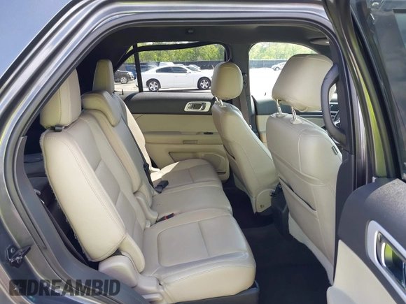 2015 Ford Explorer XLT with VIN 1FM5K8D89FGC34017, listed as a IAAI auction lot 42000904 with 164,374 mi miles and . Bid and sale history available at carsss.com. Image 8.