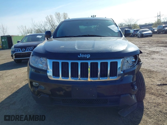 2012 Jeep Grand Cherokee Laredo with VIN 1C4RJFAG5CC118826, listed as a IAAI auction lot 42039801 with 158,153 mi miles. Bid and sale history available at carsss.com. Image 12.