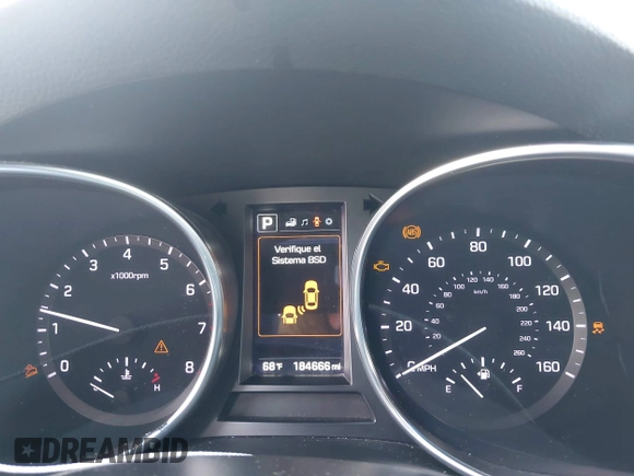 2017 Hyundai Santa Fe 2.4L z VIN 5XYZU3LB0HG420910, wystawiony jako IAAI lot #42017552 z przebiegiem 184 666 mil mil oraz . Historia ofert i sprzedaży dostępna na DreamBid. Obrazek 7.