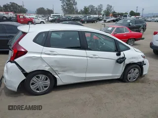 2020 Honda Fit LX с VIN 3HGGK5H44LM718313, выставлен на аукционе IAAI как лот 42358302 с пробегом 63 964 миль миль и . История ставок и продаж доступна на DreamBid. Изображение 13.