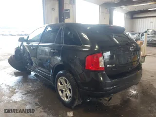 2013 Ford Edge SE with VIN 2FMDK3G9XDBA87472, listed as a IAAI auction lot 41872665 with 124,743 mi miles. Bid and sale history available at carsss.com. Image 3.