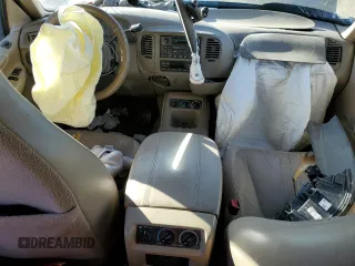 2000 Ford Expedition Eddie Bauer z VIN 1FMRU17L0YLA96669, wystawiony jako Copart lot #89027515 z przebiegiem 243 402 mil mil oraz Szkoda całkowita • Salvage title. Historia ofert i sprzedaży dostępna na DreamBid. Obrazek 8.