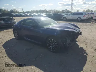 2023 Toyota 86 с VIN JF1ZNBC16P8766289, выставлен на аукционе Copart как лот 53618495 с пробегом 13 951 миль миль и Списание • Salvage title. История ставок и продаж доступна на DreamBid. Изображение 4.