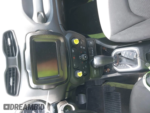 2018 Jeep Renegade Latitude with VIN ZACCJBBB1JPH86908, listed as a IAAI auction lot 42290840 with 82,517 mi miles and . Bid and sale history available at DreamBid. Image 11.