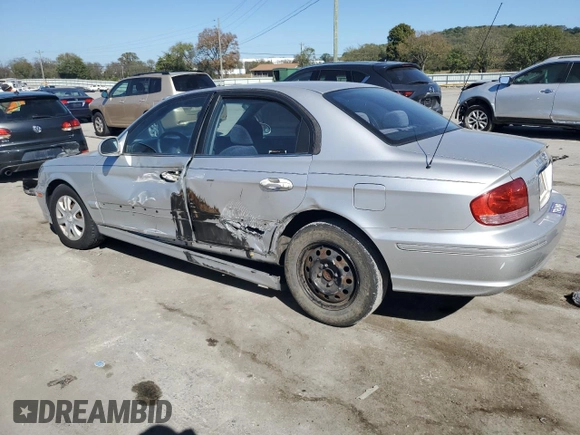 2005 Hyundai Sonata GL with VIN KMHWF25S95A112386, listed as a Copart auction lot 75680044 with 61,721 mi miles and Salvage Title. Bid and sale history available at carsss.com. Image 2.