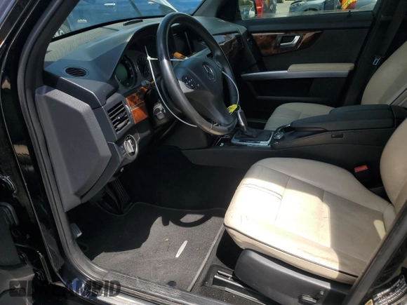 2012 Mercedes-Benz GLK 350 with VIN WDCGG5GB6CF897514, listed as a Copart auction lot 69178344 with 99,372 mi miles and Salvage Title. Bid and sale history available at DreamBid. Image 7.