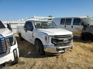 2020 Ford F-350 with VIN 1FD8X3ET9LEE21348, listed as a Copart auction lot 77129384 with 57,320 mi miles and Salvage title. Bid and sale history available at DreamBid. Image 4.