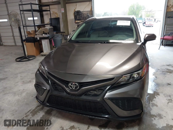 2021 Toyota Camry SE Nightshade with VIN 4T1G11AK9MU407567, listed as a IAAI auction lot 41998316 with 81,801 mi miles and . Bid and sale history available at DreamBid. Image 12.