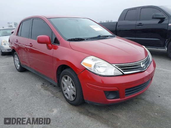 2011 Nissan Versa 1.8 S with VIN 3N1BC1AP8BL466172, listed as a IAAI auction lot 41814965 with 178,076 mi miles. Bid and sale history available at carsss.com. Image 1.