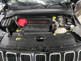2020 Jeep Compass Latitude with VIN 3C4NJDBB9LT104454, listed as a Copart auction lot 45028405 with 60,115 mi miles and Salvage title. Bid and sale history available at DreamBid. Image 13.
