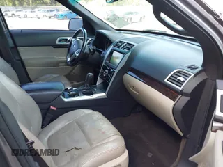 2012 Ford Explorer Limited с VIN 1FMHK7F81CGA35009, выставлен на аукционе IAAI как лот 42558314 с пробегом 185 564 миль миль и . История ставок и продаж доступна на DreamBid. Изображение 5.