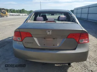 2006 Honda Civic LX z VIN 1HGFA165X6L123586, wystawiony jako Copart lot #54845625 z przebiegiem 105 445 mil mil oraz Szkoda całkowita • Salvage title. Historia ofert i sprzedaży dostępna na DreamBid. Obrazek 6.