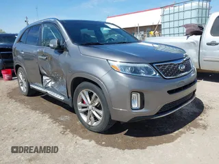2015 Kia Sorento SX with VIN 5XYKWDA74FG591902, listed as a IAAI auction lot 41856991 with 128,471 mi miles. Bid and sale history available at carsss.com. Image 1.
