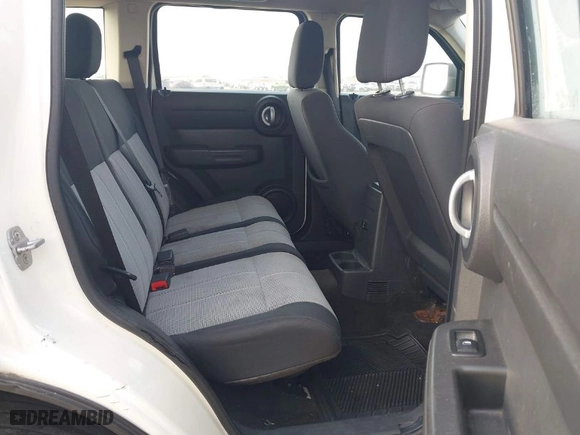 2007 Dodge Nitro SXT with VIN 1D8GT28K37W733045, listed as a IAAI auction lot 41965630 with 210,679 mi miles. Bid and sale history available at carsss.com. Image 8.