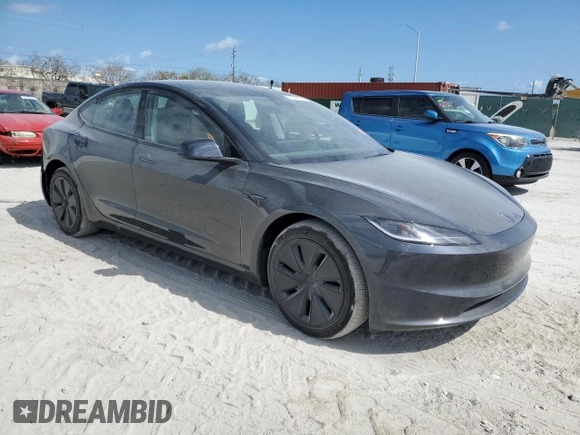 2025 Tesla Model 3 Long Range z VIN 5YJ3E1EA3SF974534, wystawiony jako Copart lot #53025525 z przebiegiem 228 mil mil oraz Szkoda całkowita • Salvage title. Historia ofert i sprzedaży dostępna na DreamBid. Obrazek 4.
