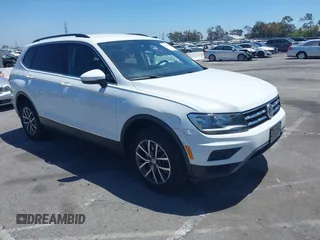 2018 Volkswagen Tiguan SEL z VIN 3VV3B7AXXJM188683, wystawiony jako IAAI lot #42236283 z przebiegiem 147 401 mil mil oraz . Historia ofert i sprzedaży dostępna na DreamBid. Obrazek 1.