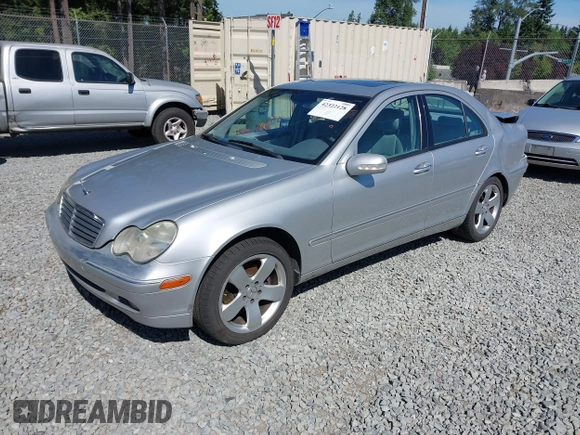 2001 Mercedes-Benz C 230/260/280/320 z VIN WDBRF61J51F013288, wystawiony jako IAAI lot #42322128 z przebiegiem Nie podano mil oraz . Historia ofert i sprzedaży dostępna na DreamBid. Obrazek 17.