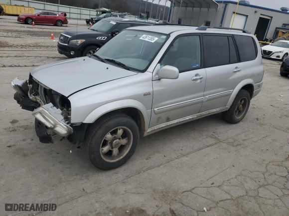 2002 Suzuki XL-7 Standard with VIN JS3TX92V124112454, listed as a Copart auction lot 43611355 with 182,636 mi miles and Salvage Title. Bid and sale history available at carsss.com. Image 1.